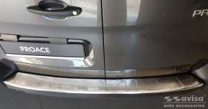 Avisa Protection du pare-chocs arrière | Toyota Proace 16- 2-p | Côtes acier inoxydable soyeux